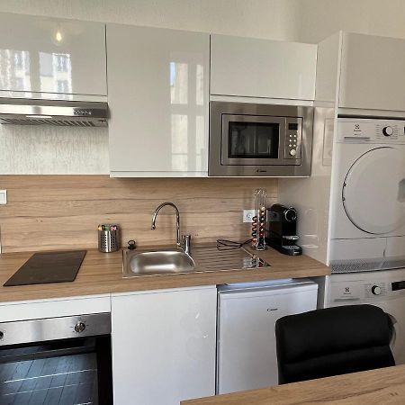 Paon, Coquet Appt Avec Parking A Caen Apartment Exterior photo